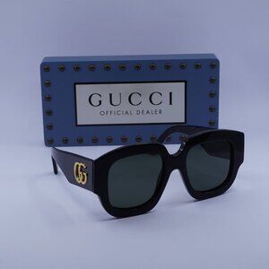 Gucci GG1546S 001 Square Sunglasses - Black/Grey